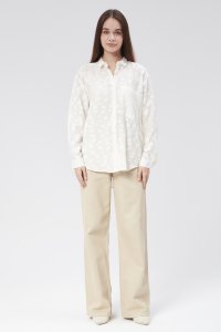Beyaz Puantiyeli Dökümlü Kadın Gömlek