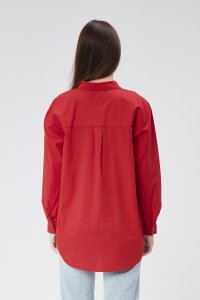 Kırmızı Dökümlü Kadın Gömlek