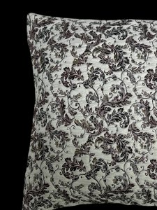 Jakar Desenli Makinada Yıkanabilir Kırlent