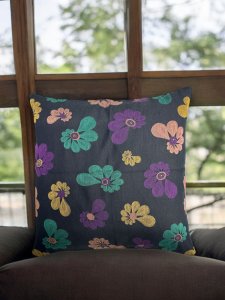 Jakar Desenli Makinada Yıkanabilir Kırlent