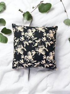 Jakar Desenli Makinada Yıkanabilir Kırlent