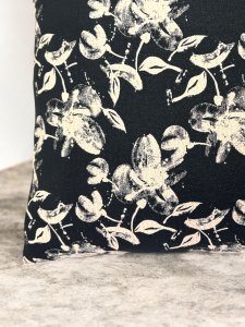 Jakar Desenli Makinada Yıkanabilir Kırlent