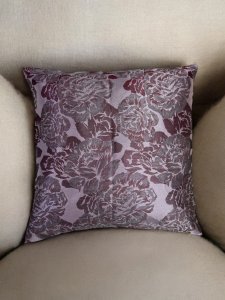 Jakar Desenli Makinada Yıkanabilir Kırlent