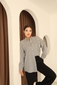 Siyah Beyaz Çizgili Cep Detaylı Pamuklu Kadın Gömlek